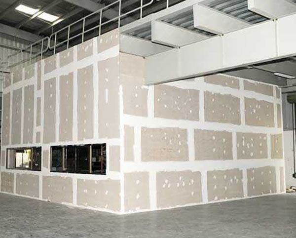 注意哪些问题可以提高轻质隔墙板的质量