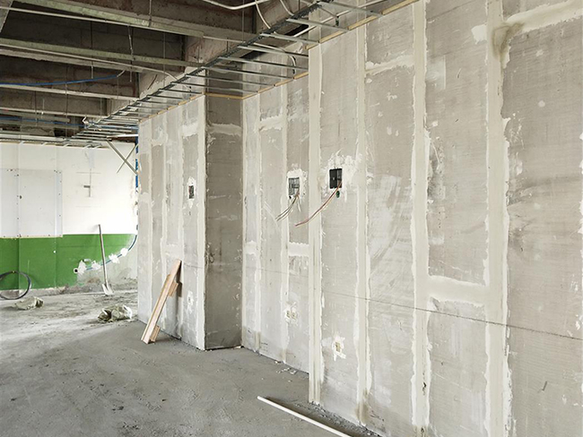 只要在安装烟台轻质隔墙板工程中能够做好具体的抹灰处置方案
