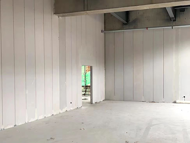 将这次复式公寓使用120厚度潍坊轻质隔墙板2000平产品发往从现场使用中